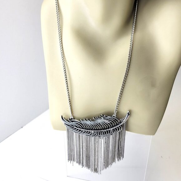 Tribal Motif Feather Pendant Necklace - Picture 3 of 12
